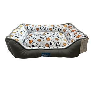 Peanuts Many Moods Of Snoopy Fall Pumpkin Corduroy Dog Bed NWT Gray Soft Cozy